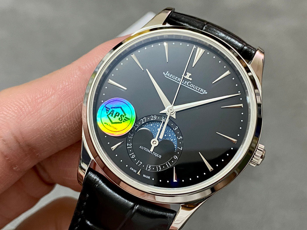 Schwarze Uhr