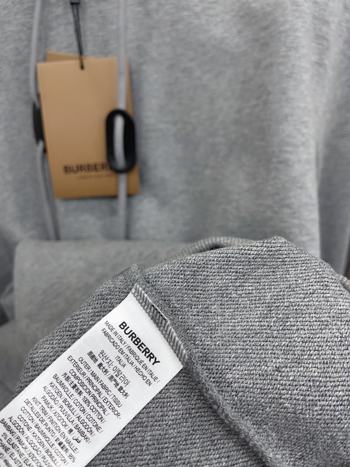 هودي أسود، أزرق غامق، رمادي وكاكي