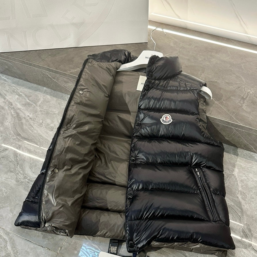 Black Vest - FashionHype.xyz
