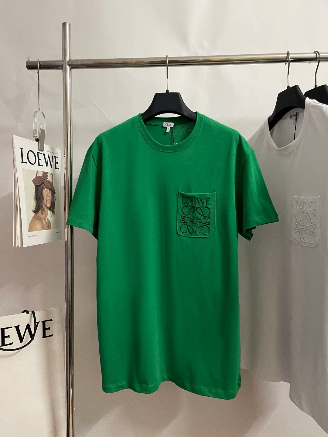 White, Black and Green T-shirt - FashionHype.xyz