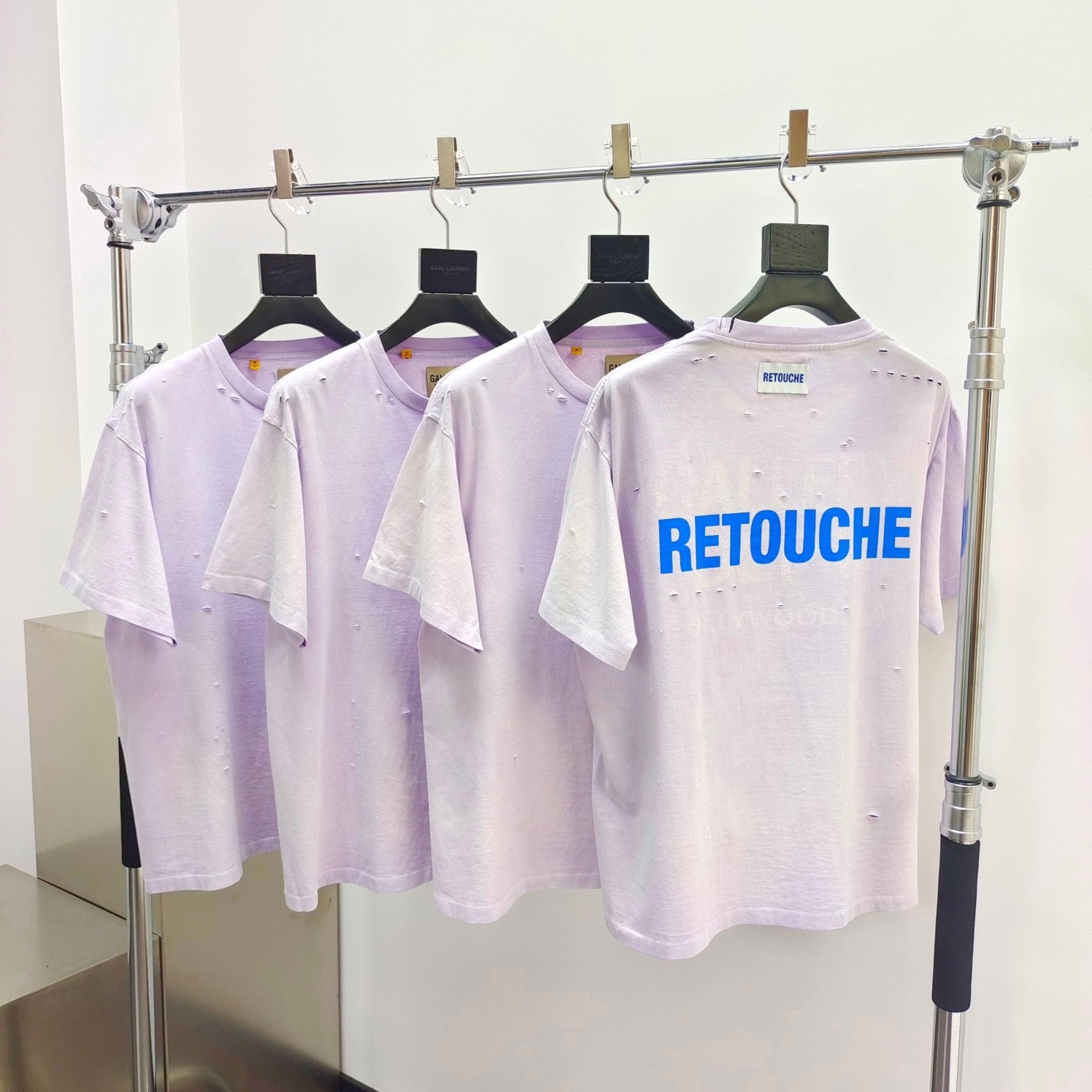weißes T-Shirt