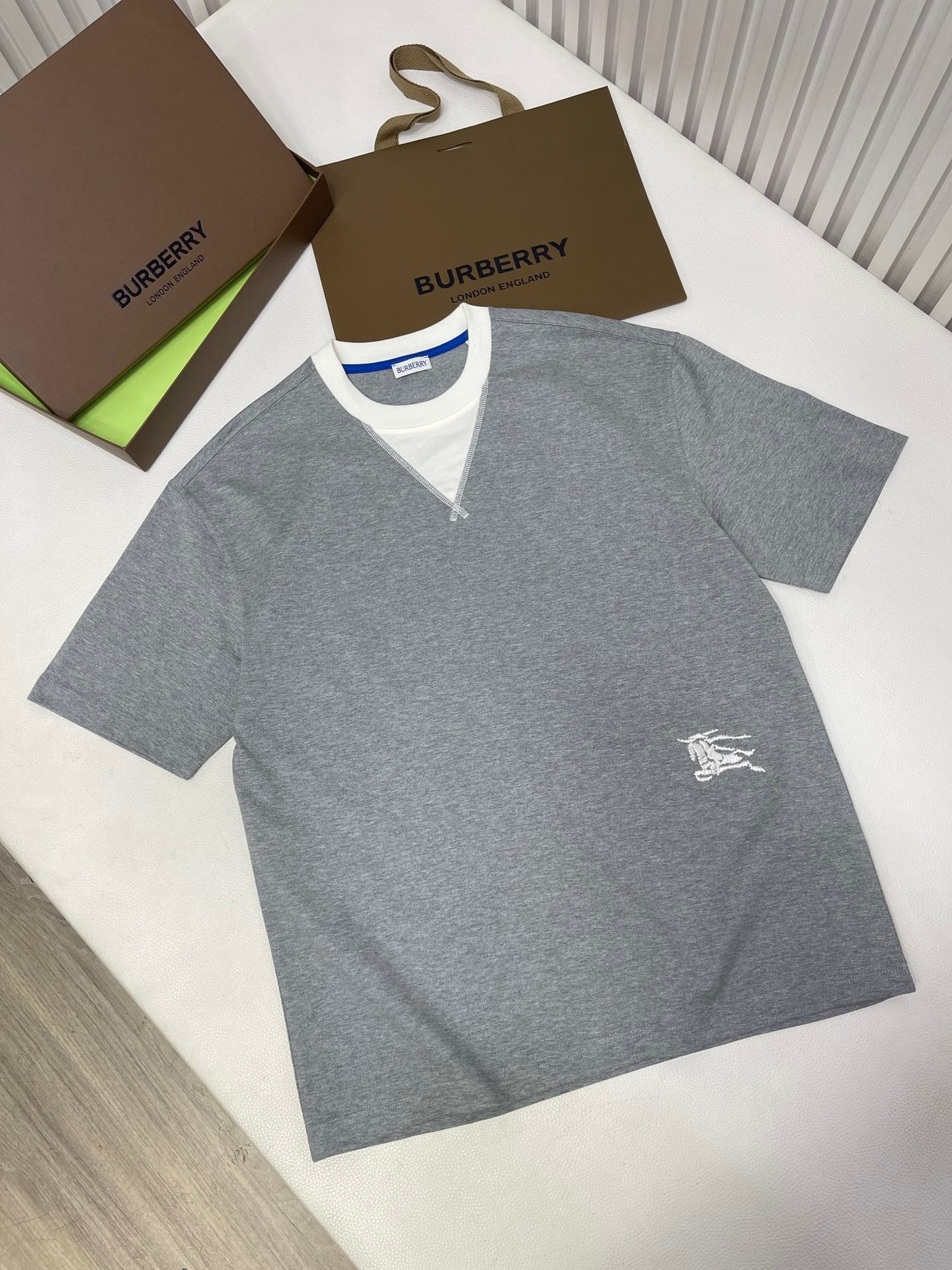 Grey and Green T-shirt - FashionHype.xyz