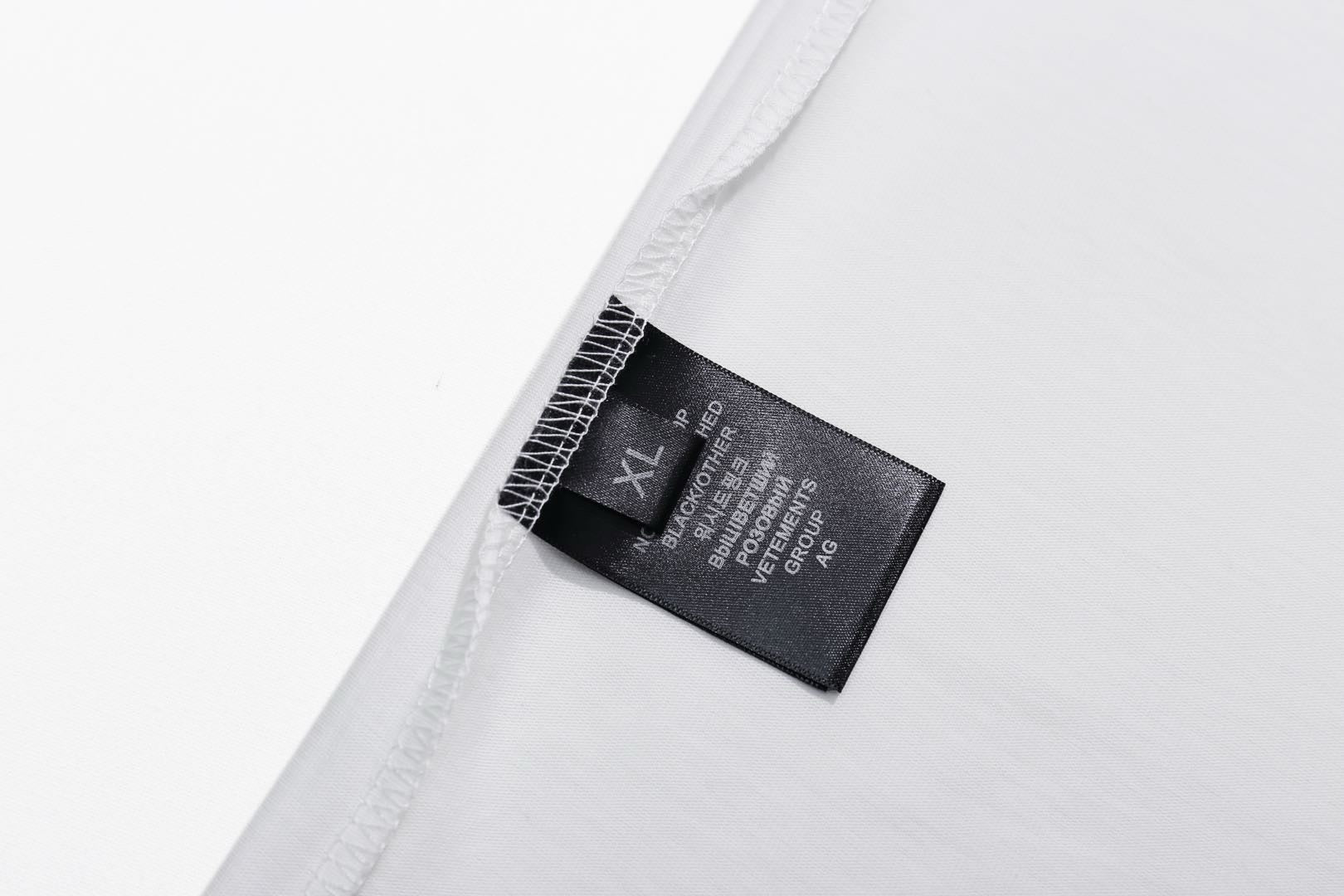 White T-Shirt - FashionHype.xyz