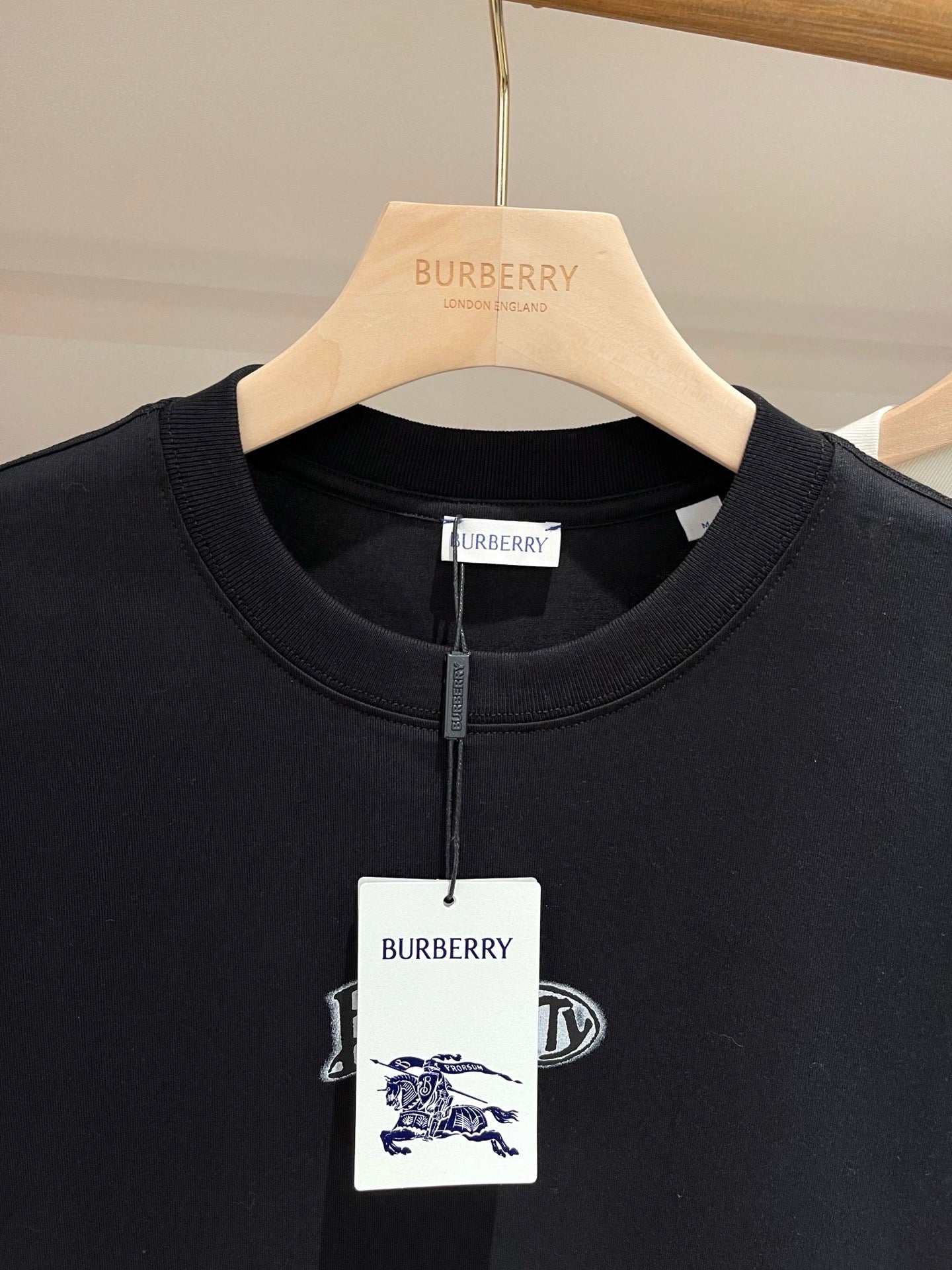 Mehrfarbiges T-Shirt