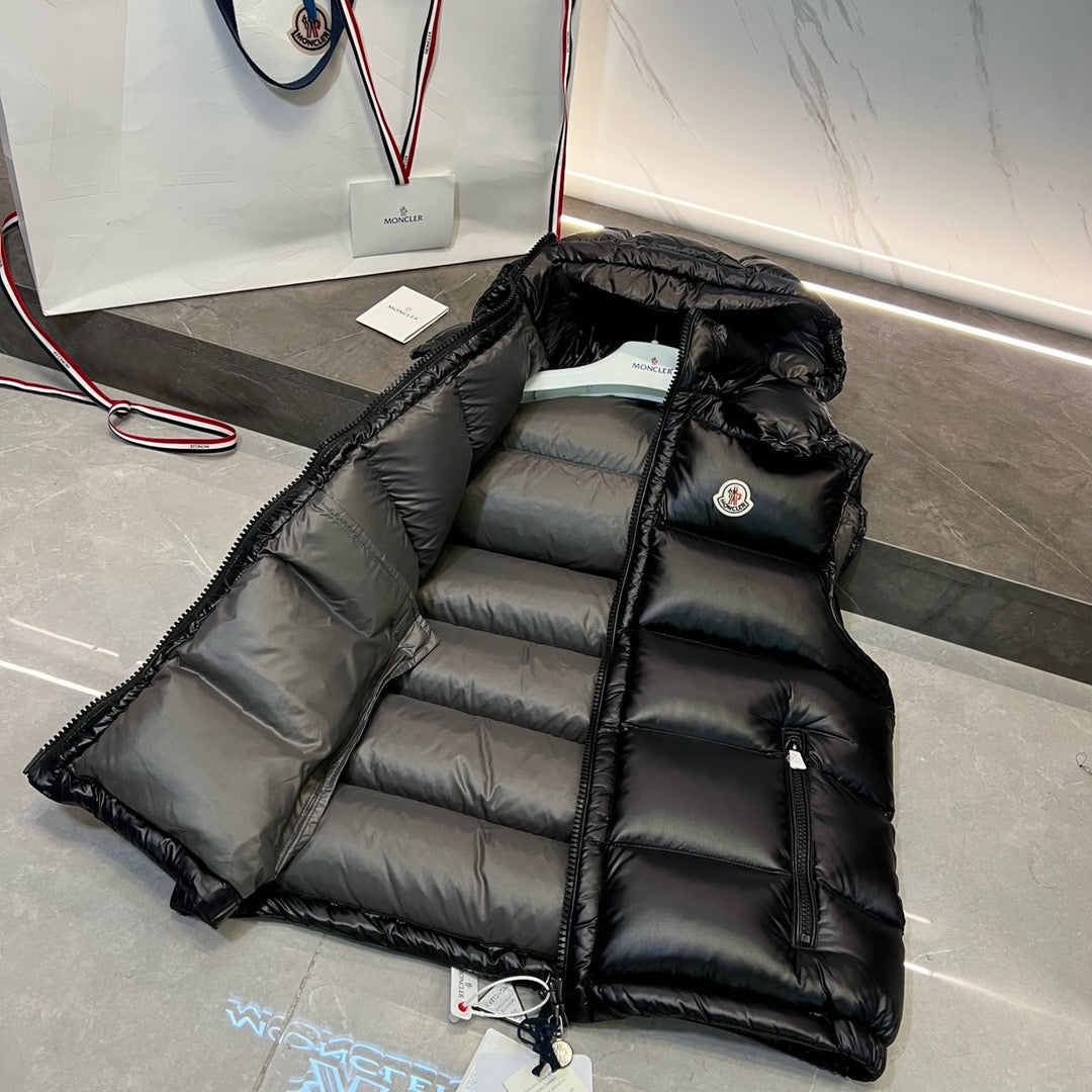 Black Vest - FashionHype.xyz