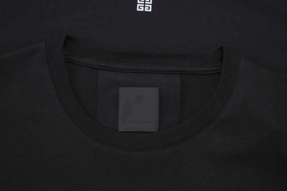 Schwarz-weißes Trikot