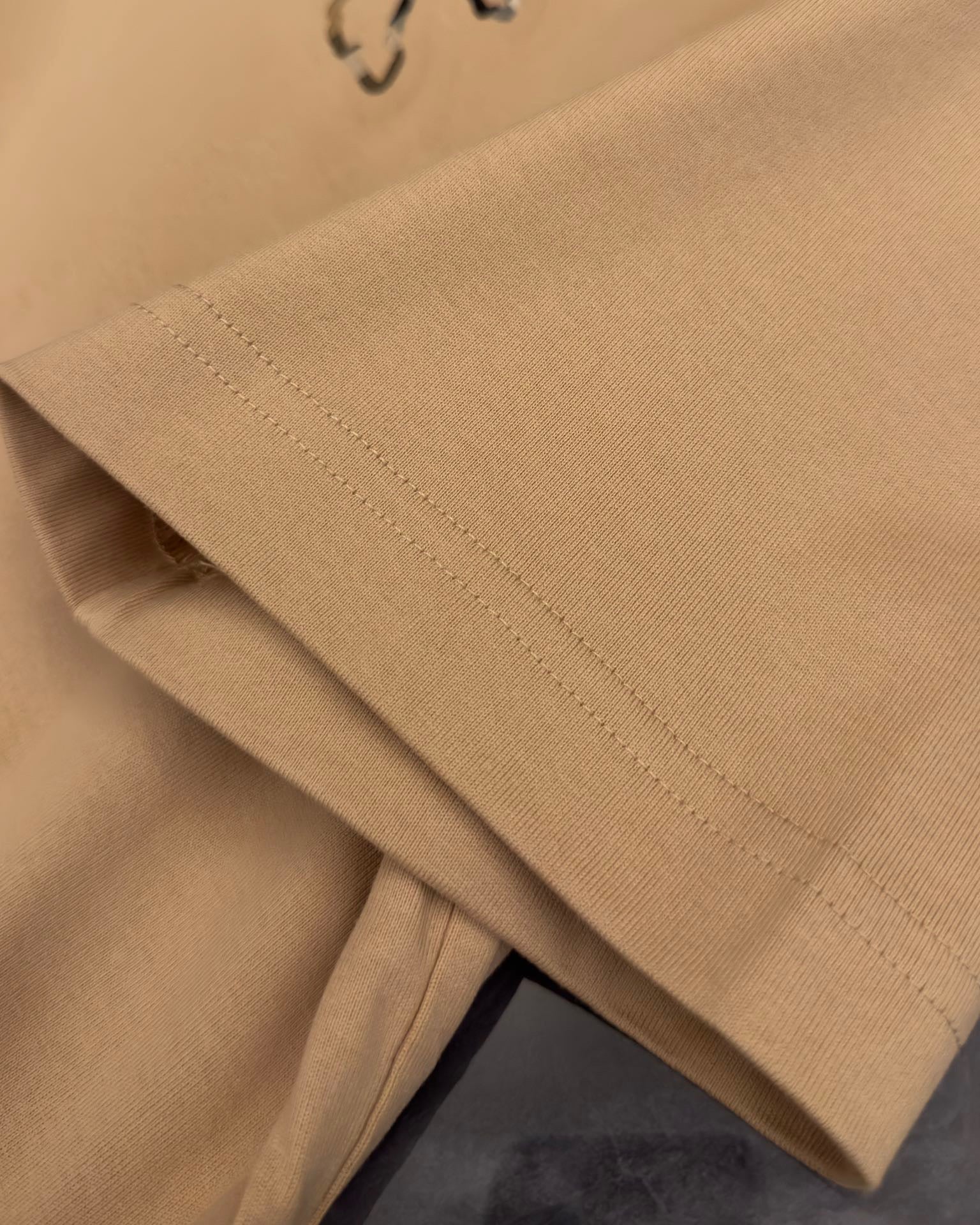 Black and Khaki T-shirt - FashionHype.xyz