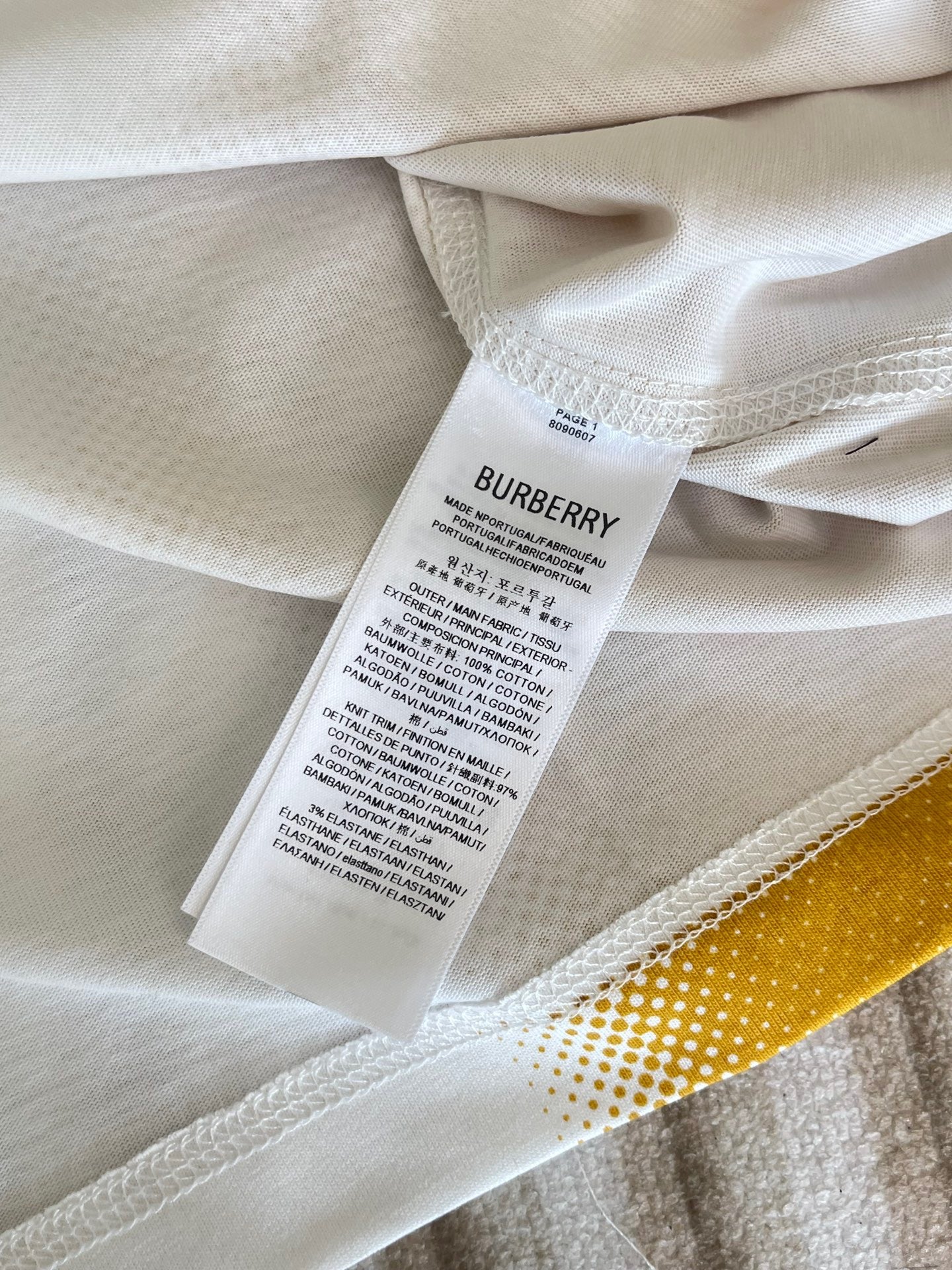 Mehrfarbiges T-Shirt