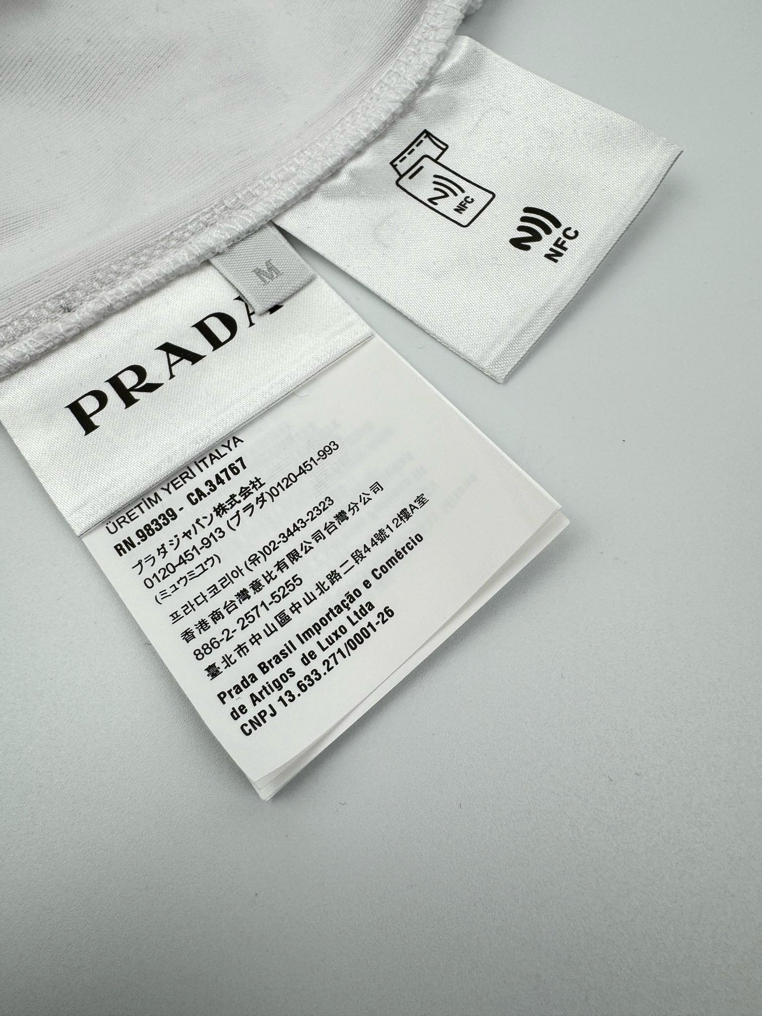 Black and White T-Shirt - FashionHype.xyz