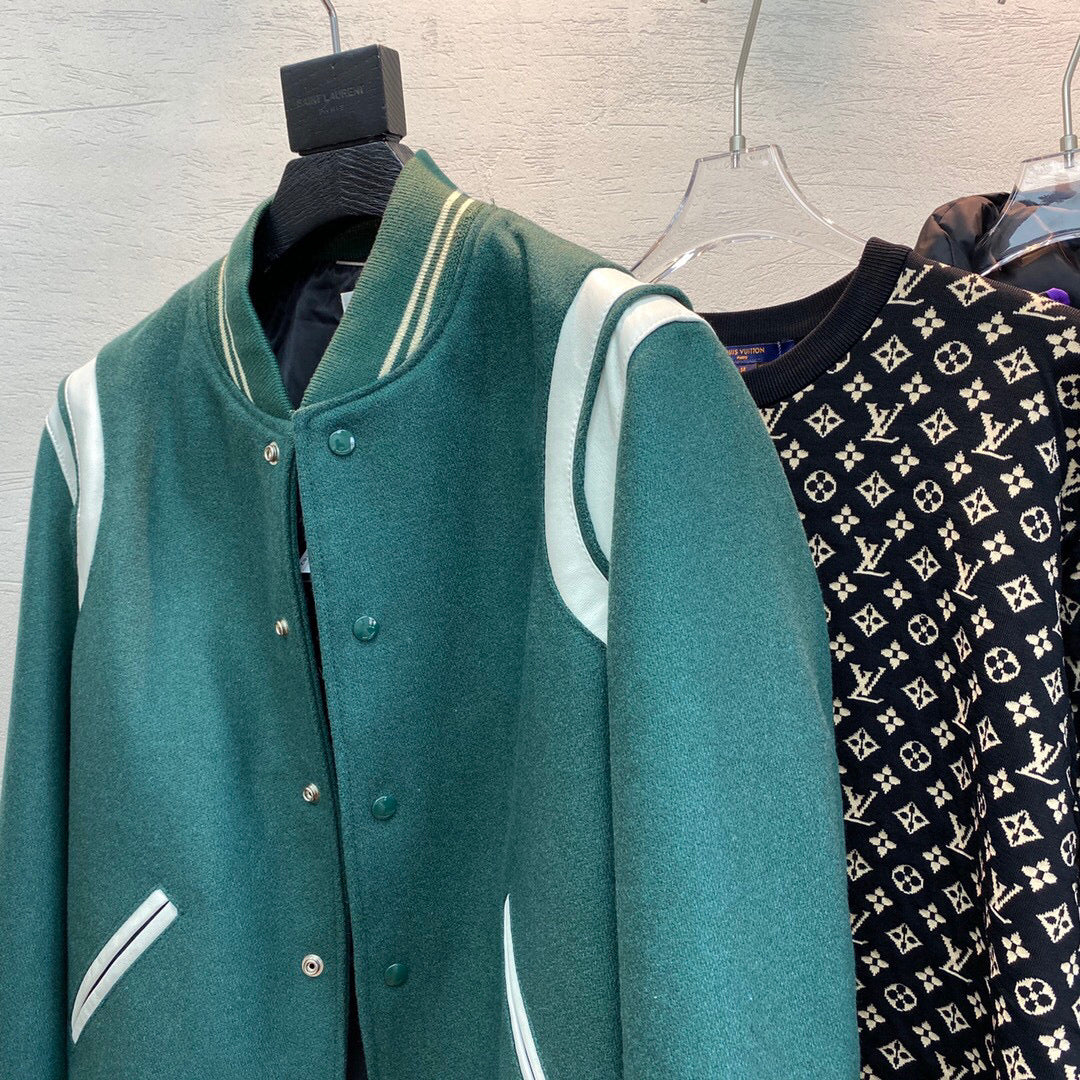 Chaqueta verde blanca