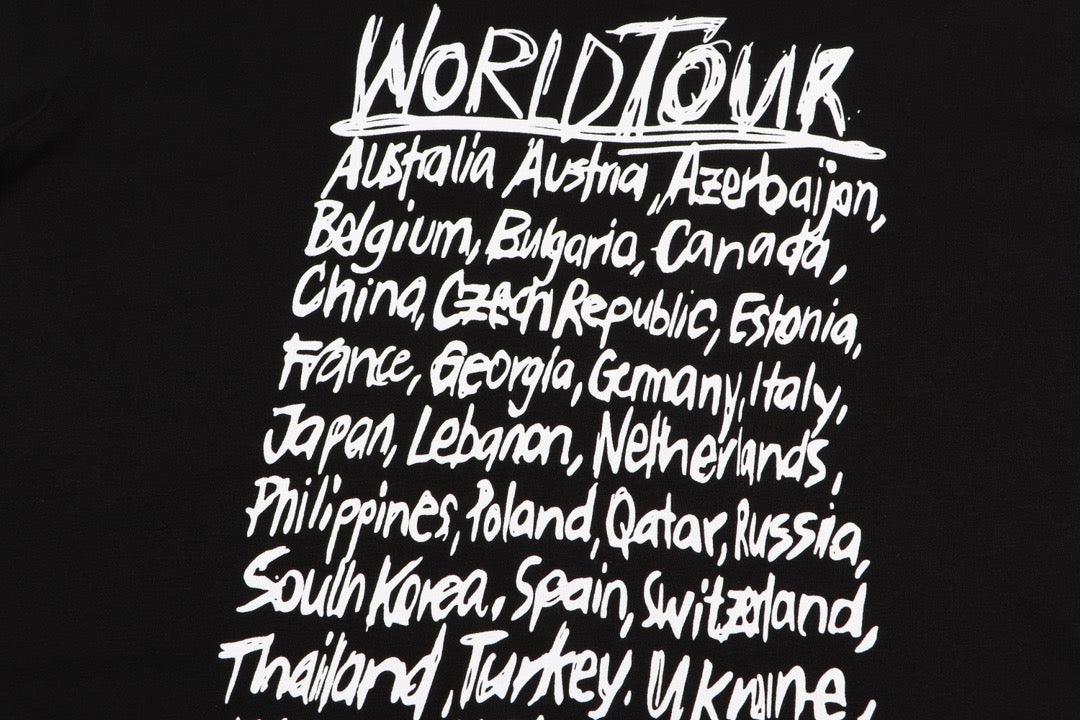 تي شيرت متعدد الألوان