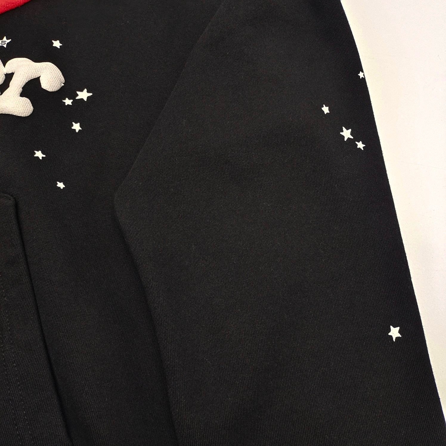 Schwarzer Hoodie