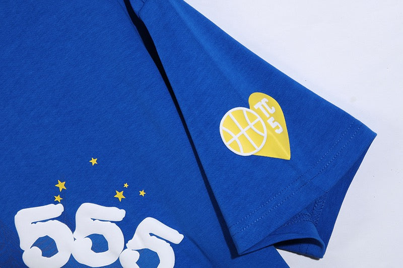 تي شيرت متعدد الألوان