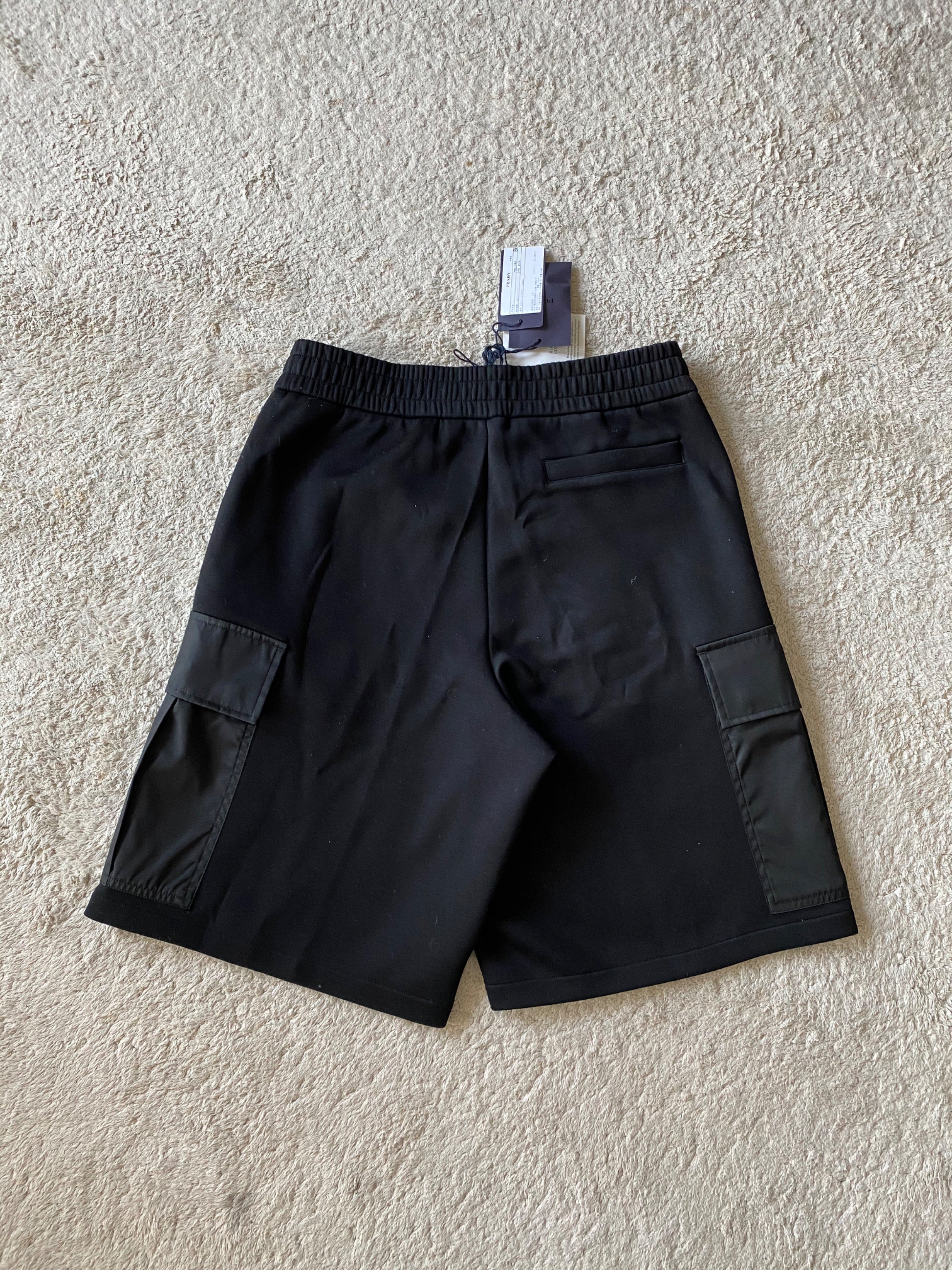 Black Short - FashionHype.xyz