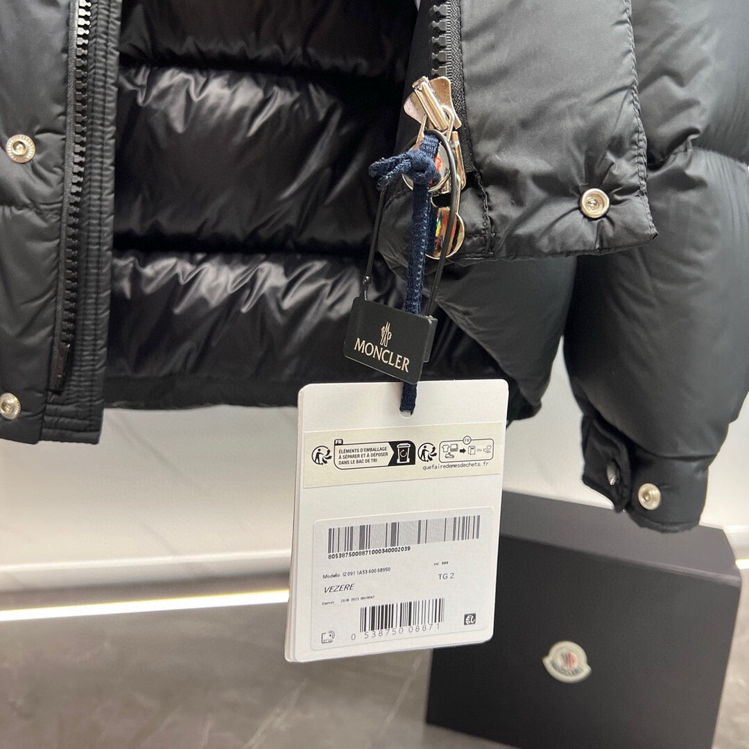 Black Jacket - FashionHype.xyz