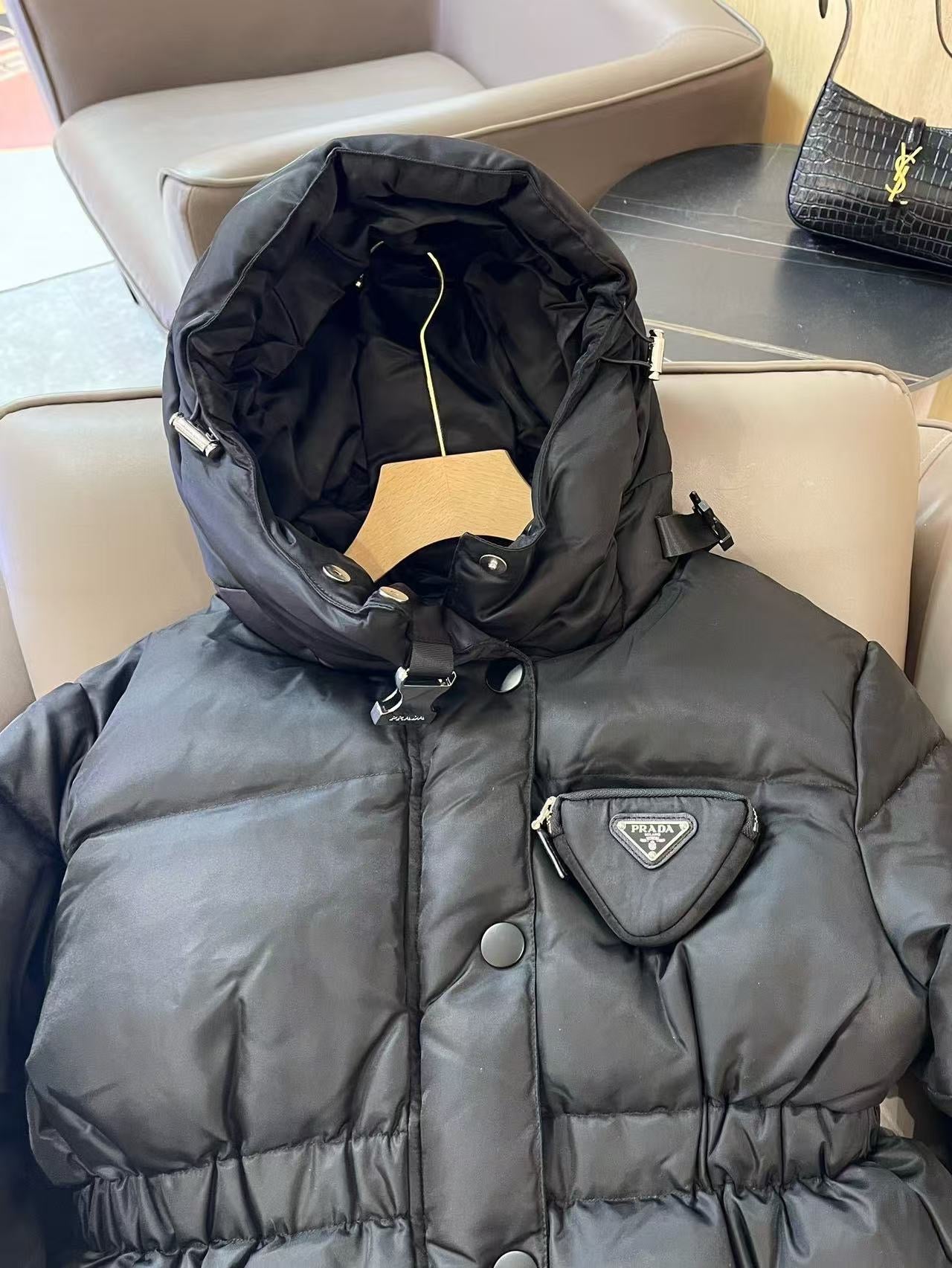 Schwarze Jacke