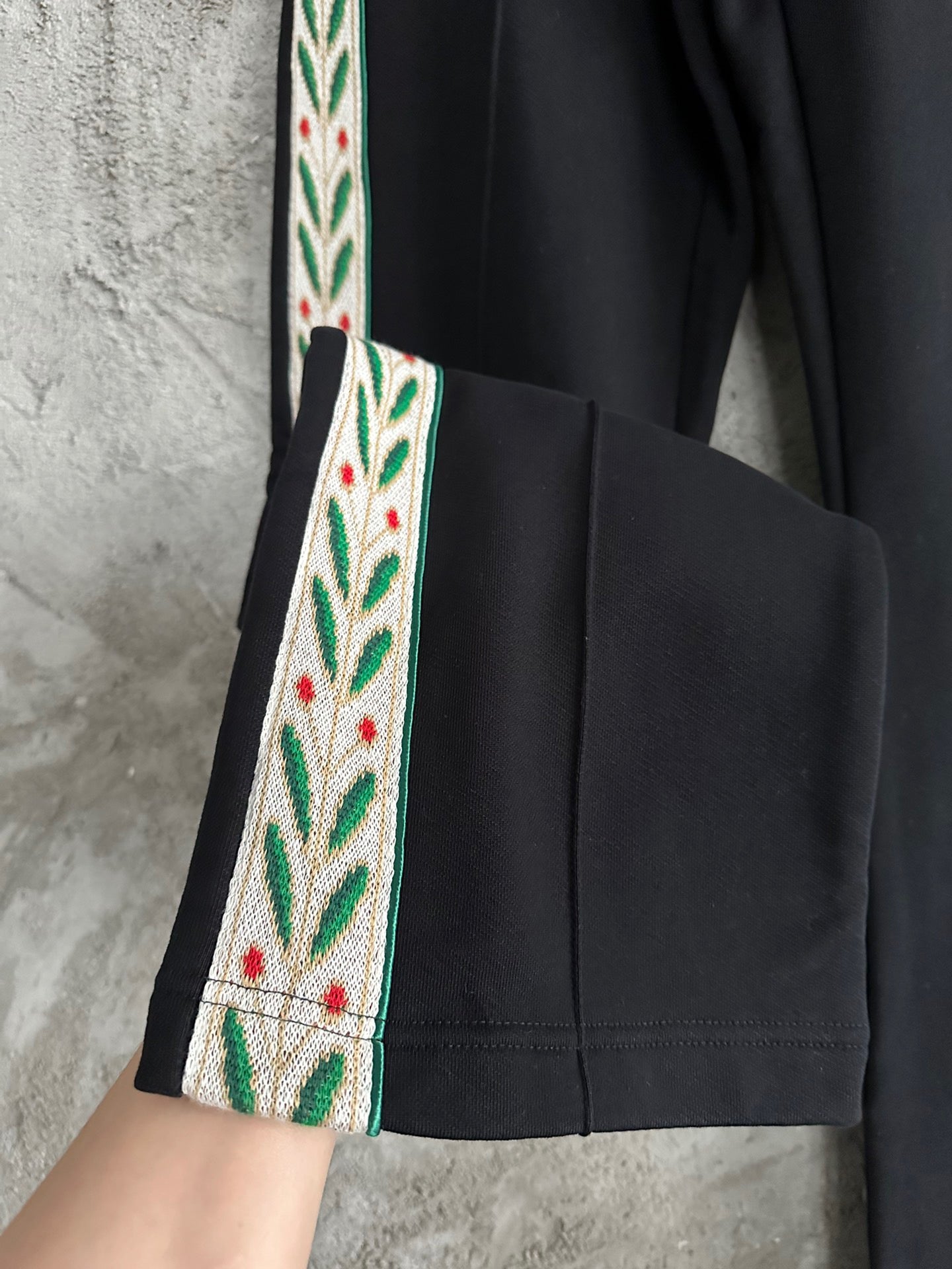 White and Black Pant - FashionHype.xyz