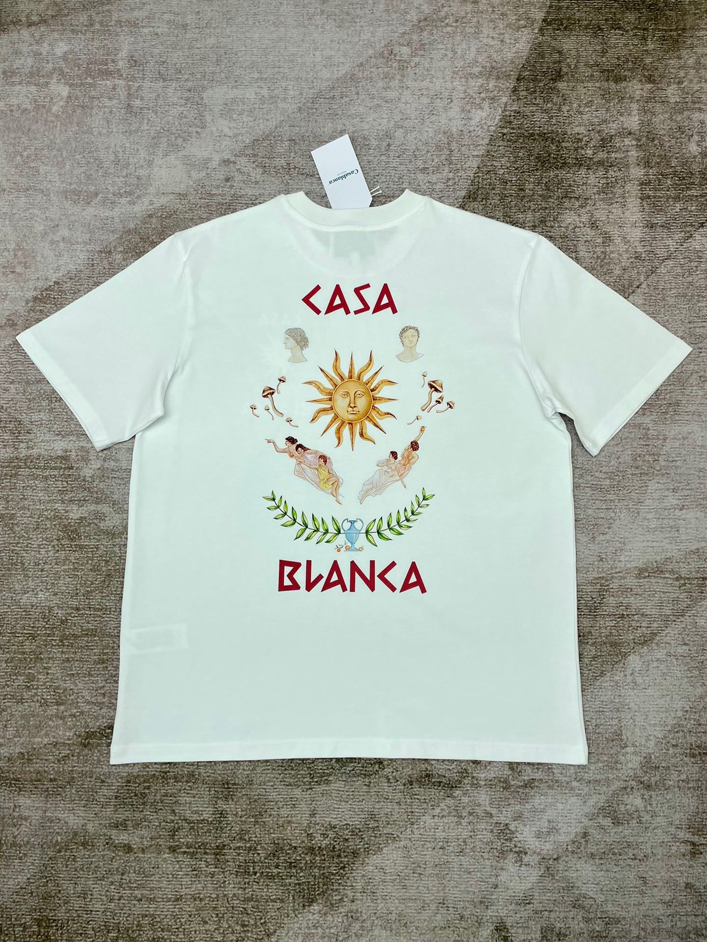 Schwarz-weißes T-Shirt