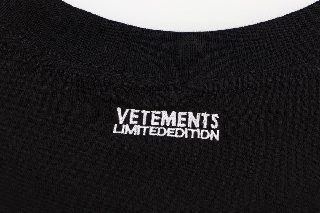 Mehrfarbiges T-Shirt