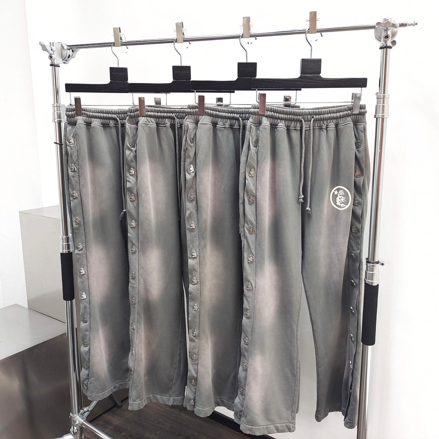 Dunkelgraue Hose