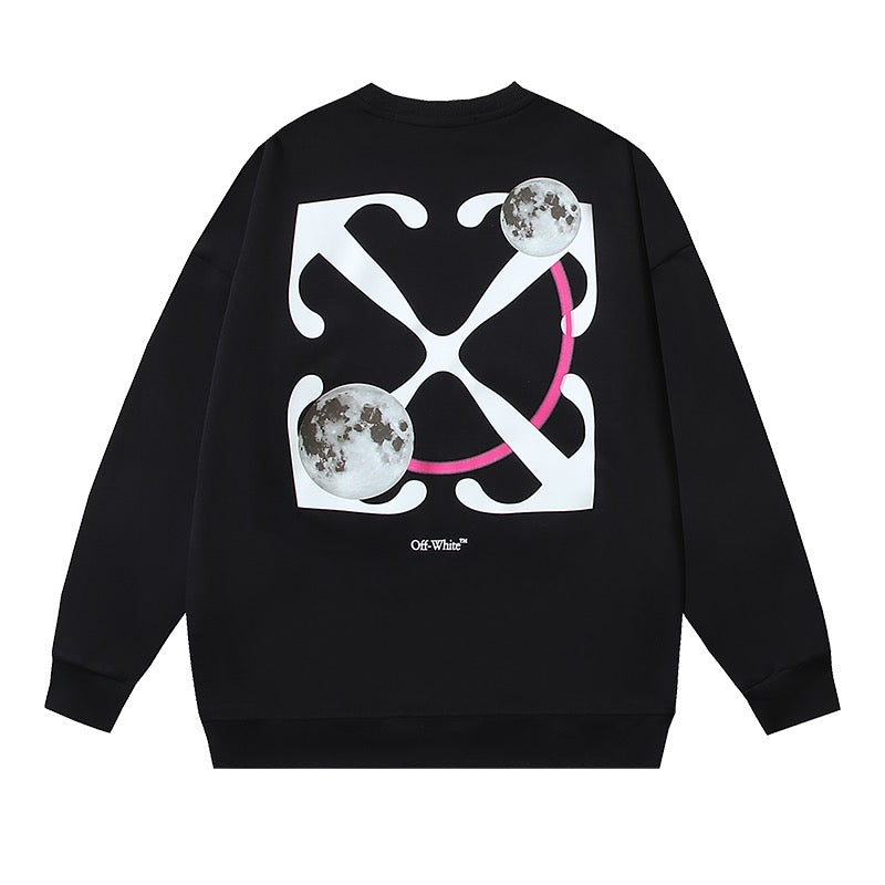 weißes und schwarzes Sweatshirt