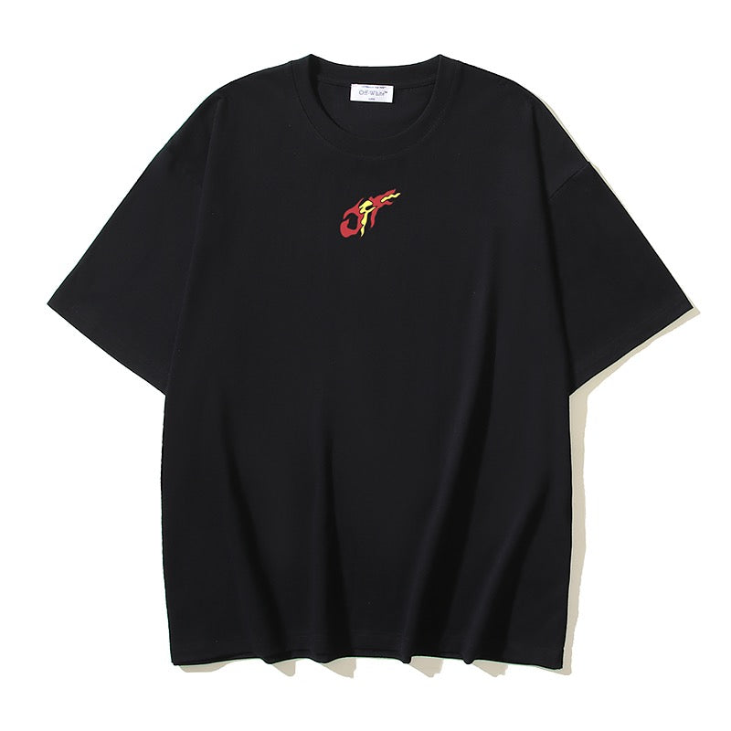 Graues, schwarzes und weißes T-Shirt