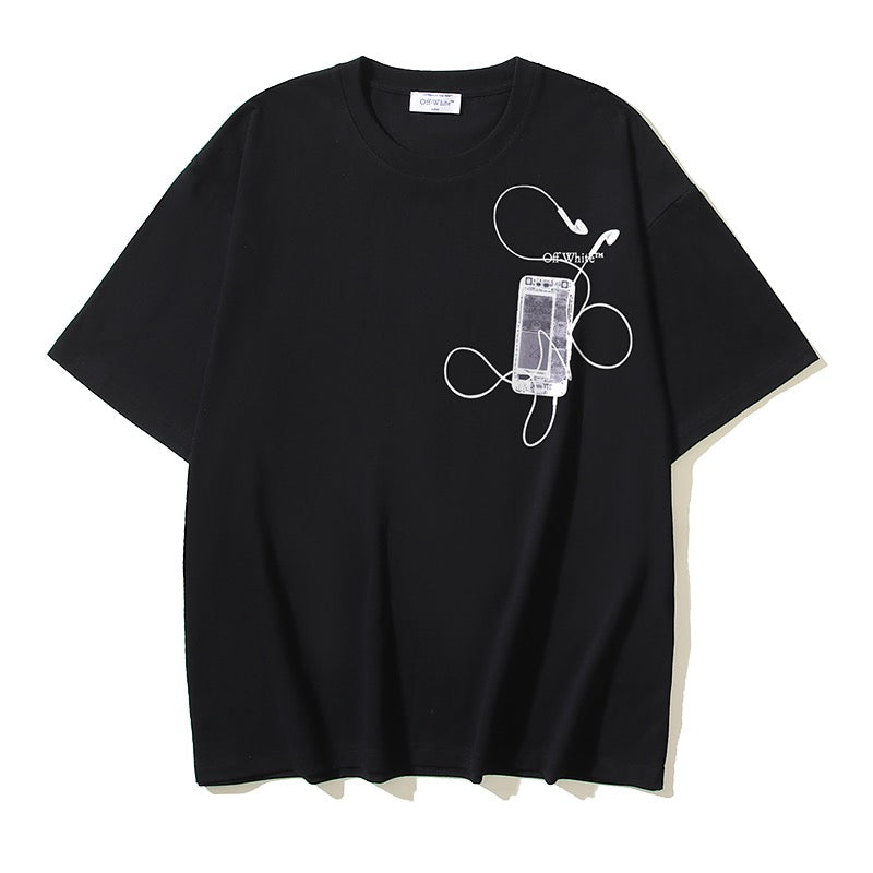 Schwarzes und graues T-Shirt