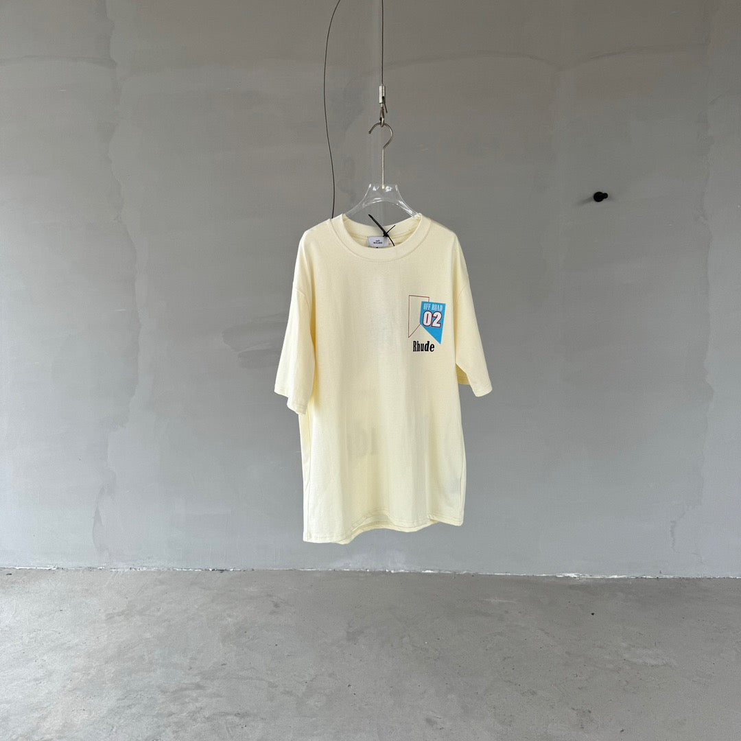 Schwarz-weißes T-Shirt