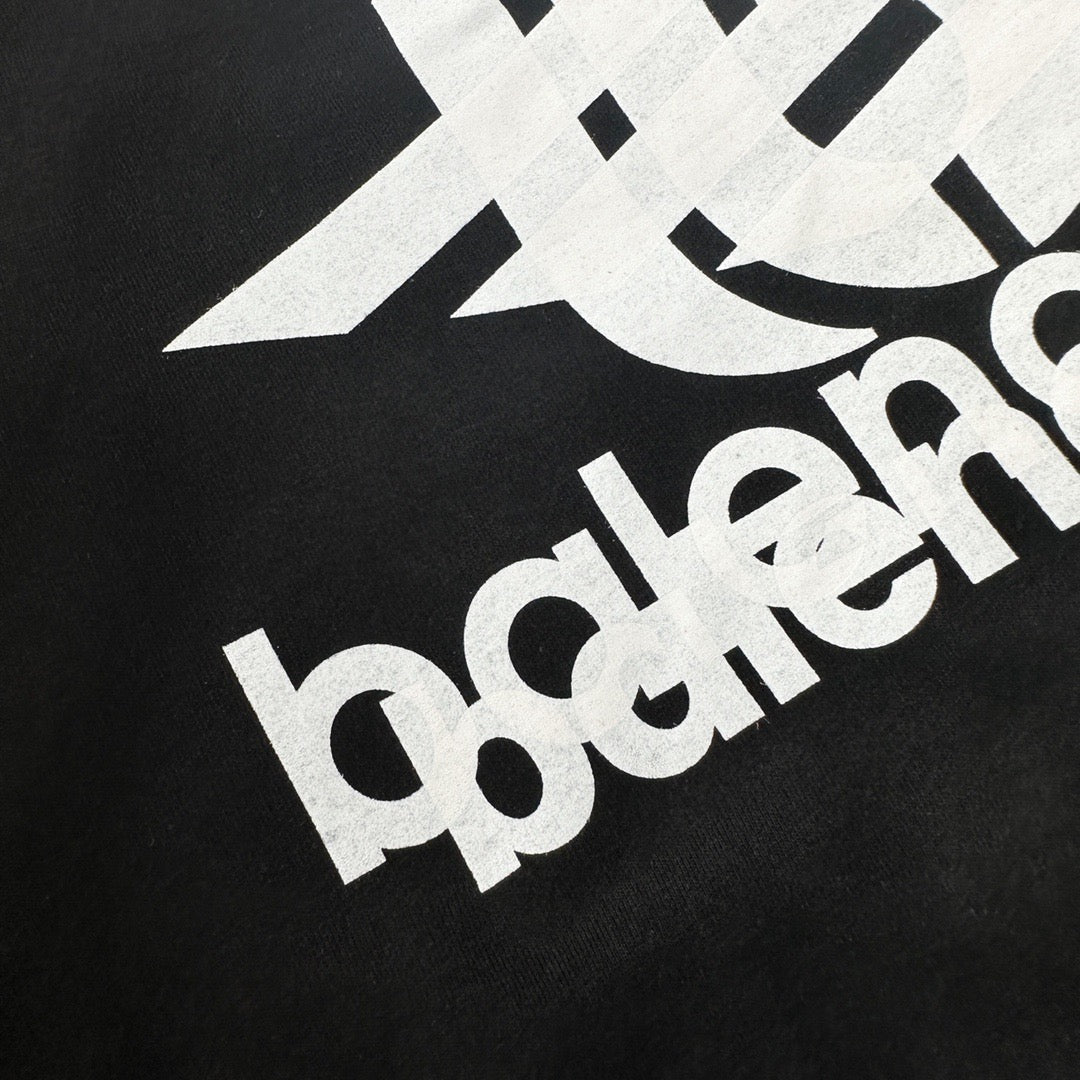 Schwarzes T-Shirt