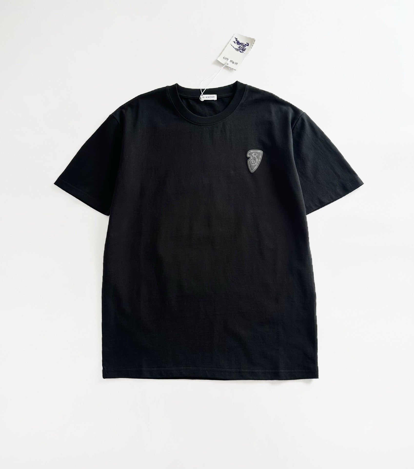 Schwarzes T-Shirt