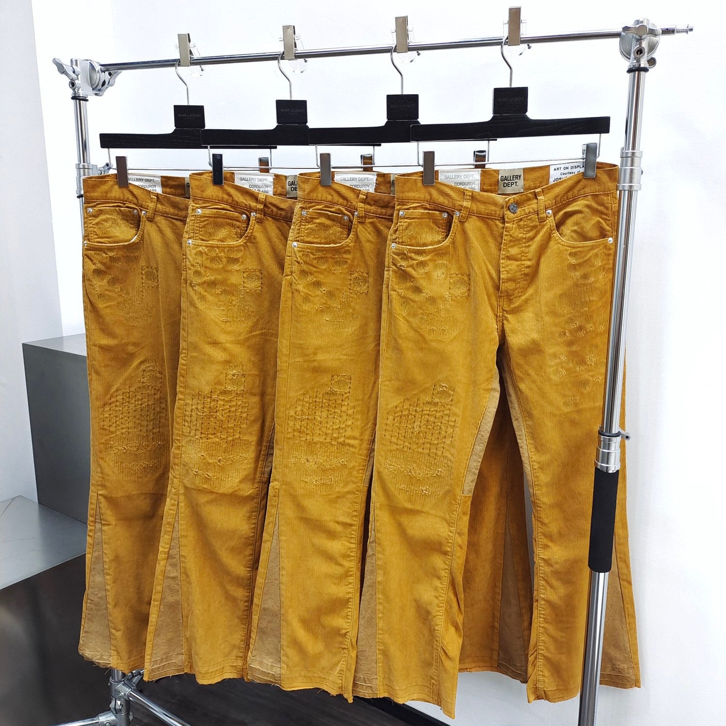 Braune Hose