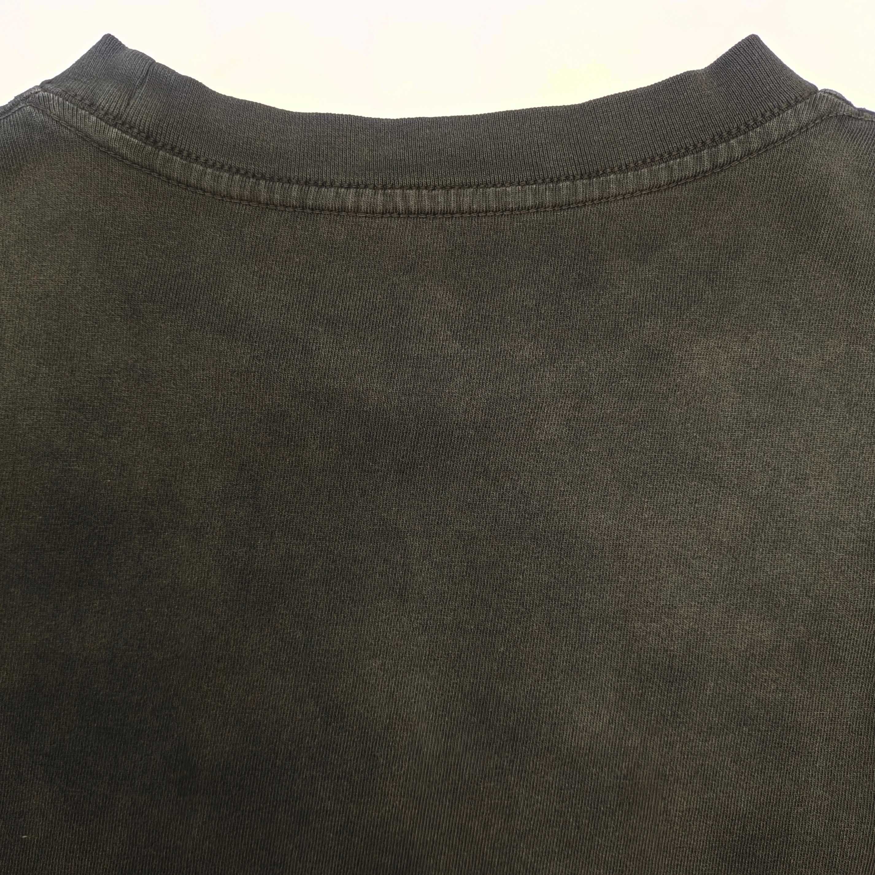Schwarzes T-Shirt