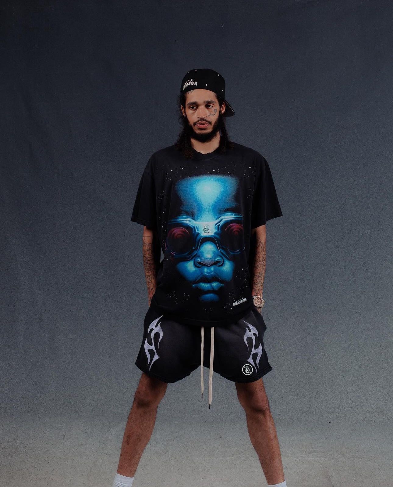 Dunkelschwarzes T-Shirt