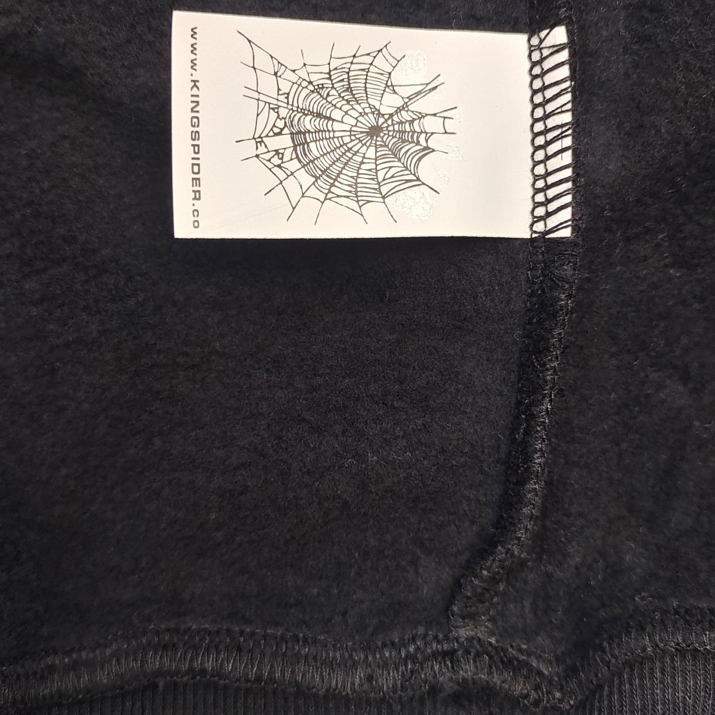 Schwarzer Hoodie