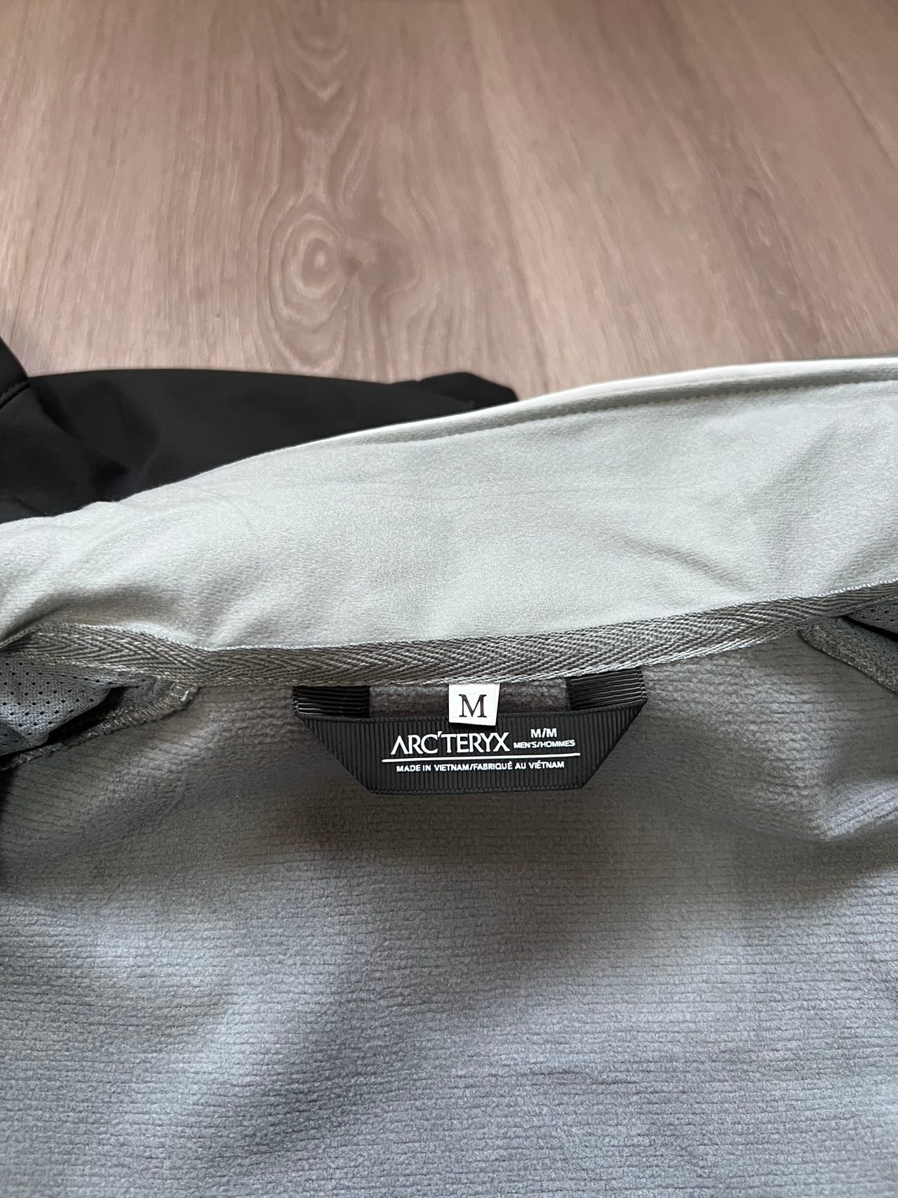 Mehrfarbige Jacke