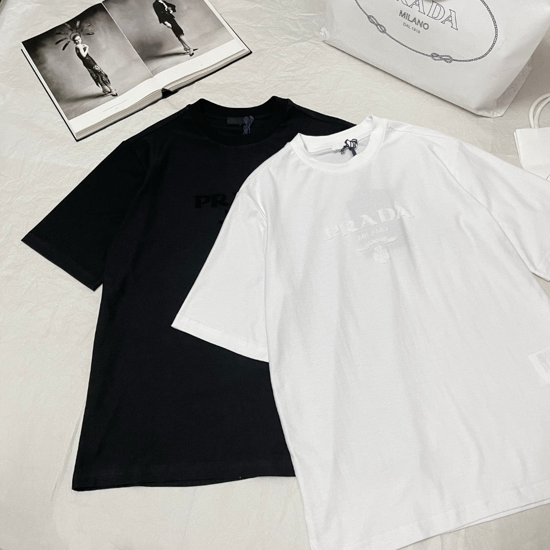 Grey and Black T-shirt - FashionHype.xyz