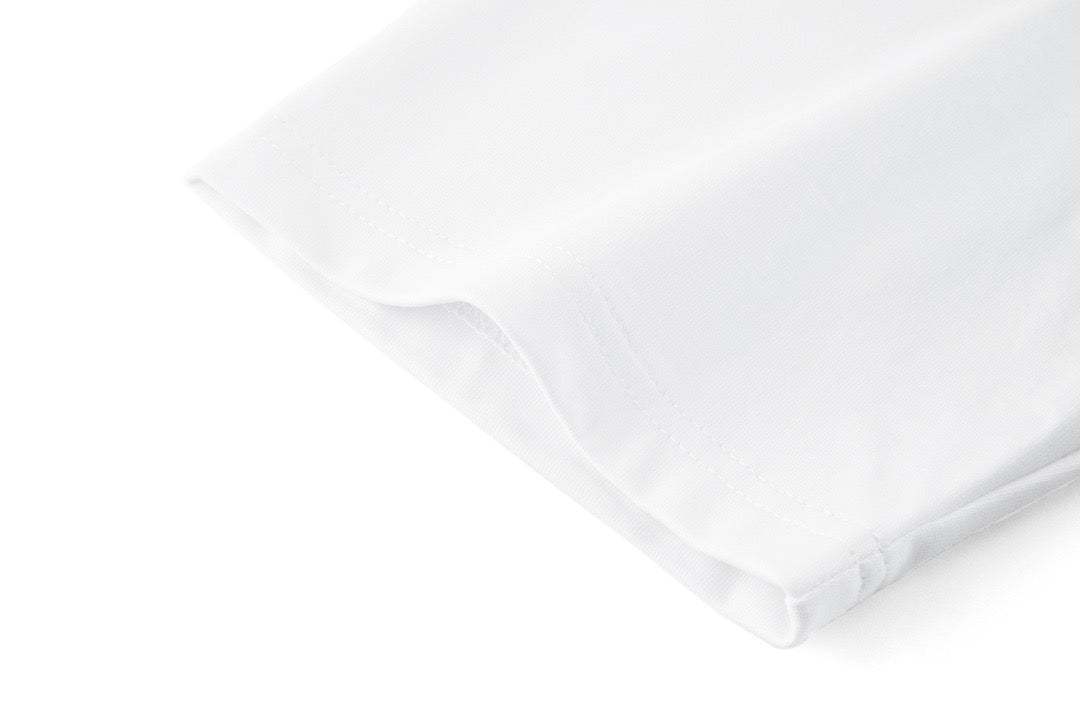 Black and White T-shirt - FashionHype.xyz