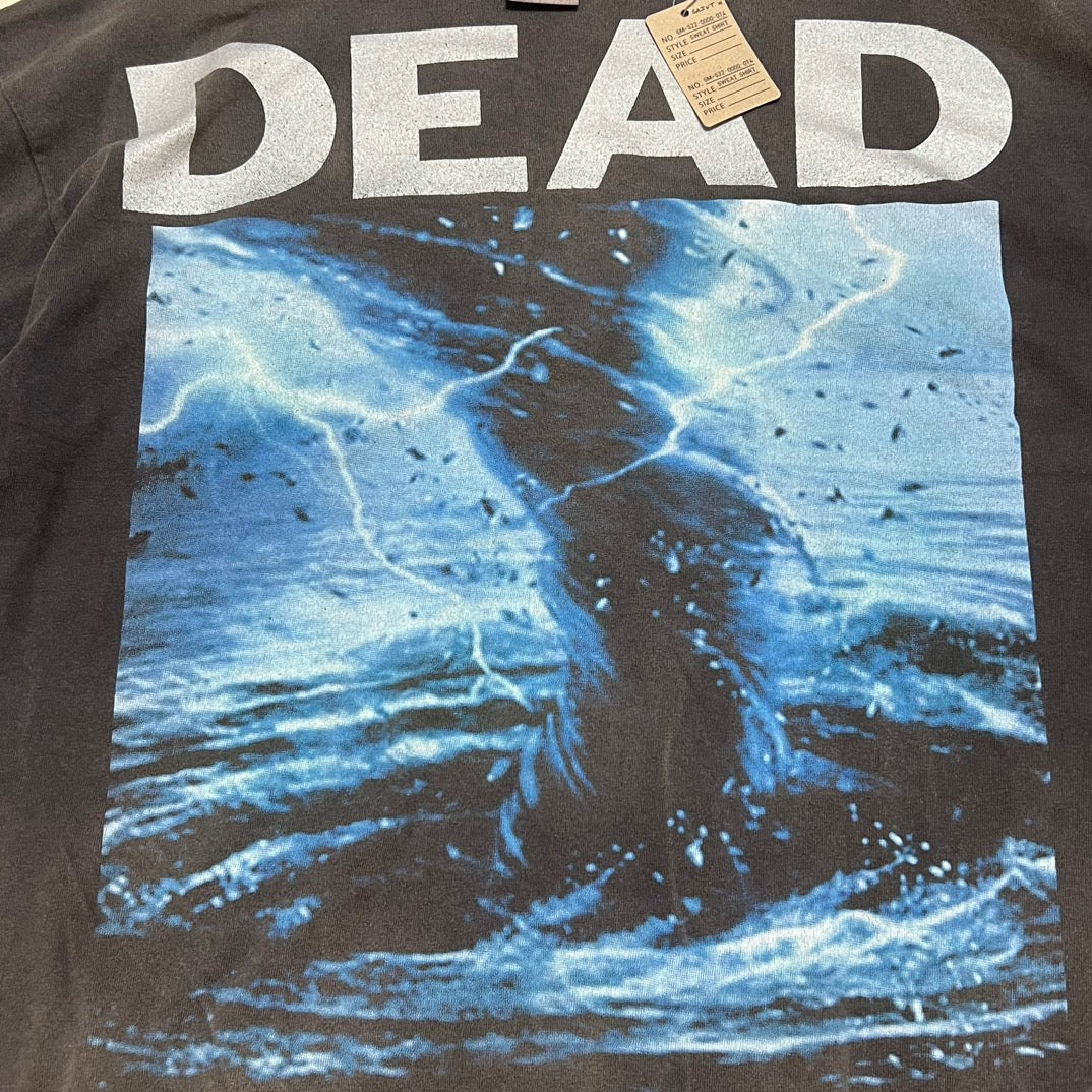 Dunkelschwarzes T-Shirt