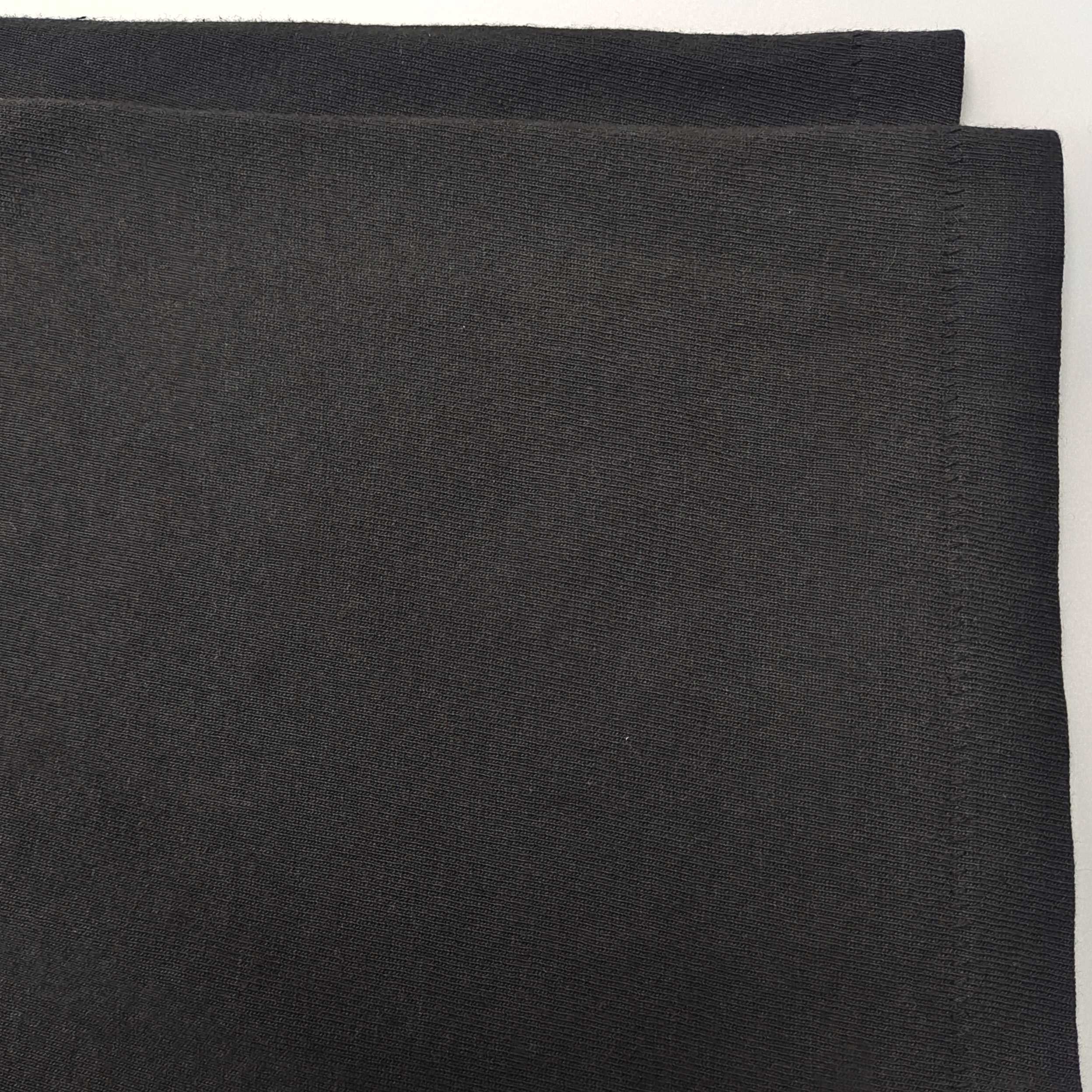 Schwarzes T-Shirt
