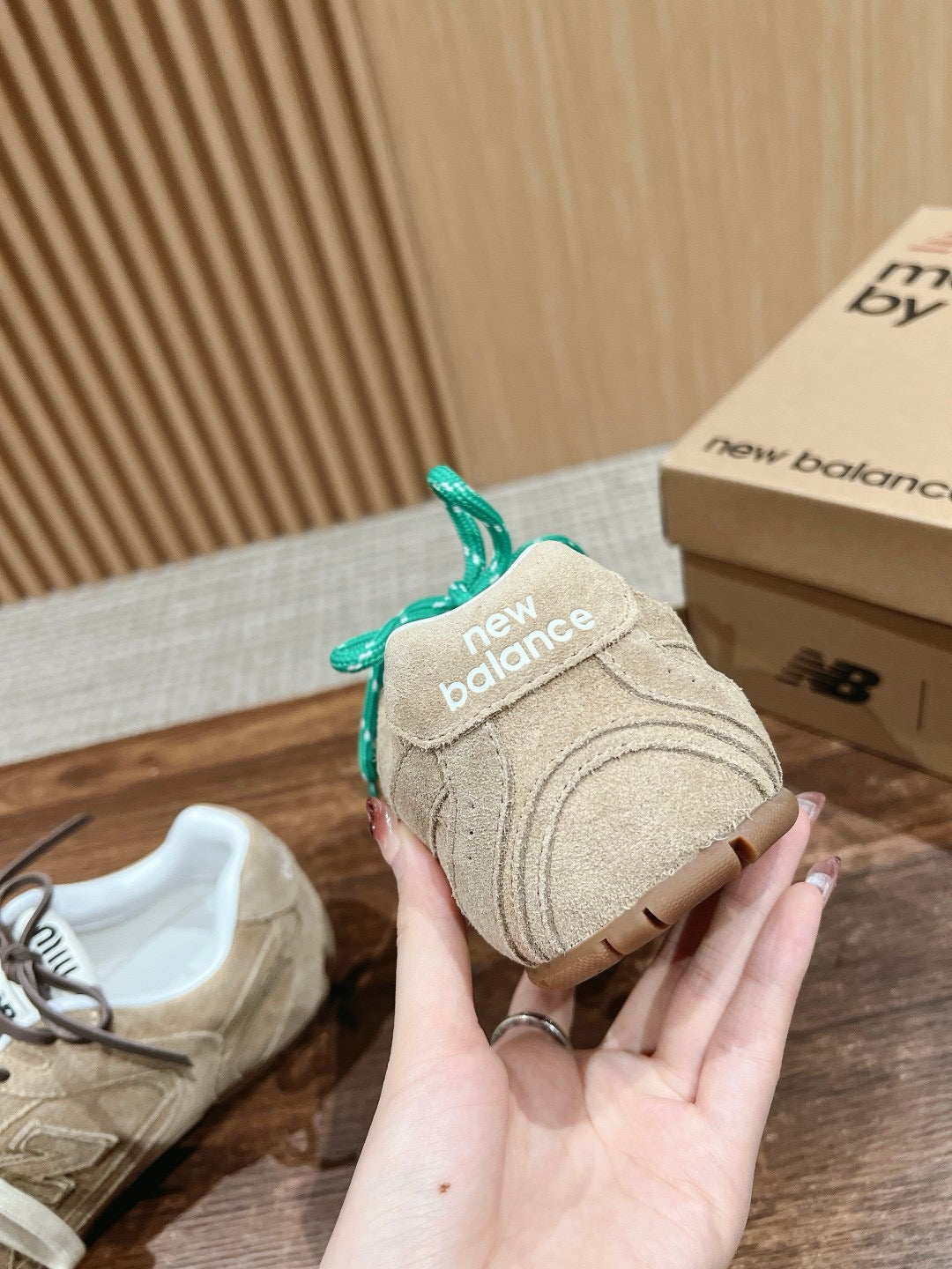 Mehrfarbige Schuhe