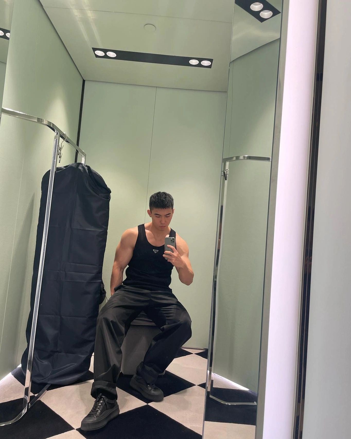 Black and White Vest - FashionHype.xyz