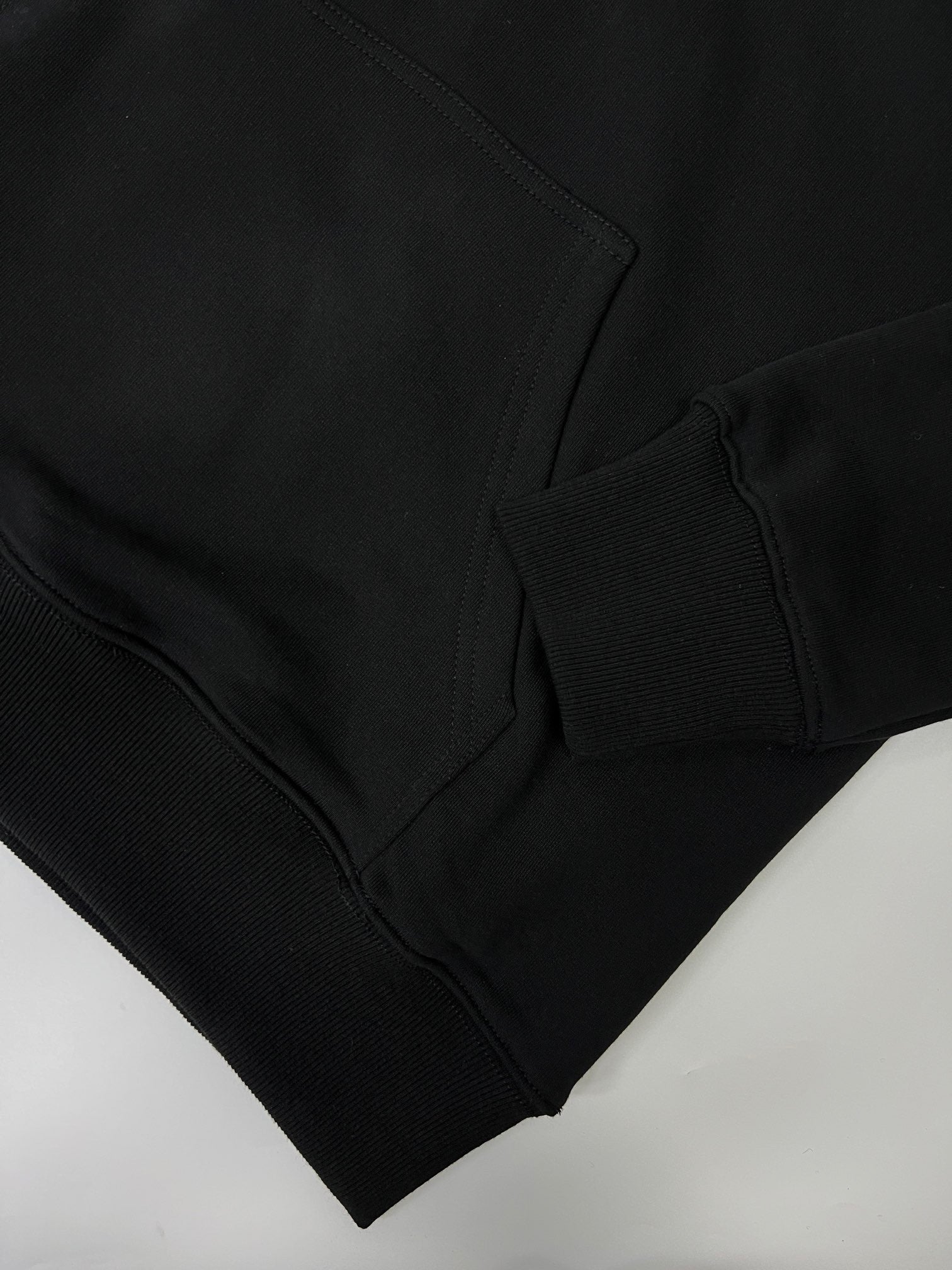 Black Hoodie - FashionHype.xyz