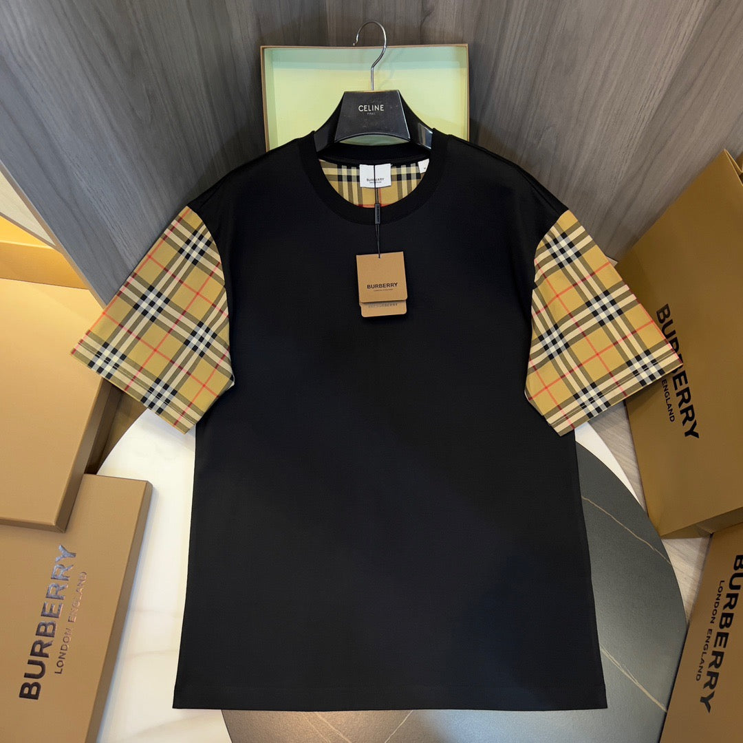 Black and White T-shirt - FashionHype.xyz