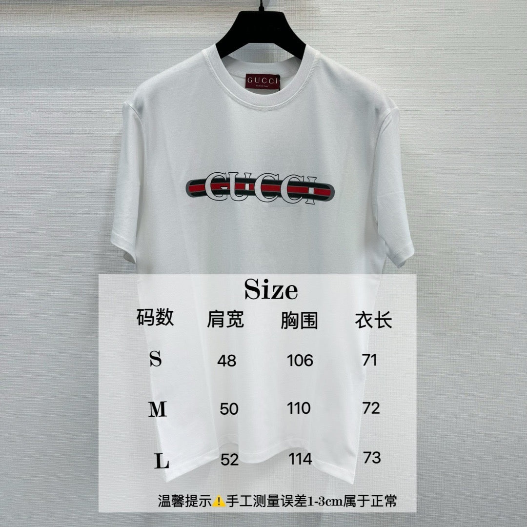 weißes T-Shirt