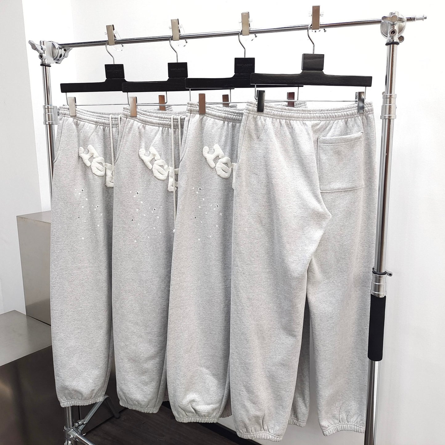 Graue Hose