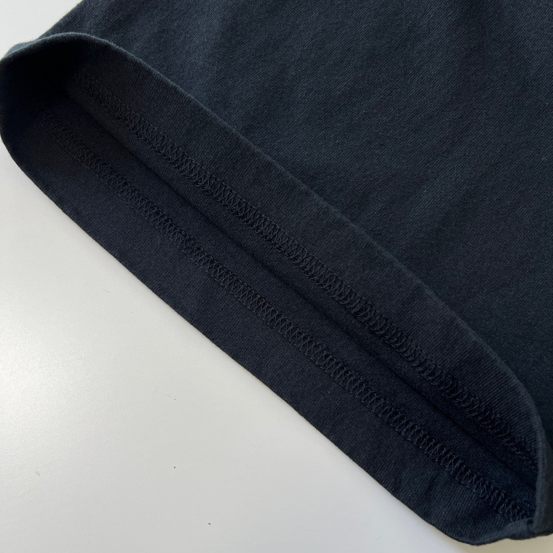 Schwarzes T-Shirt - Größe M