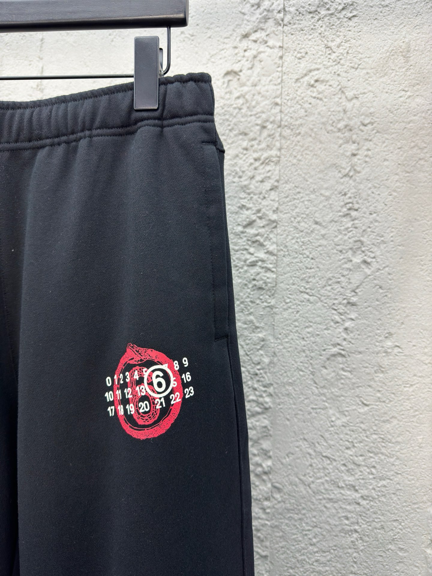 Schwarze Hosen
