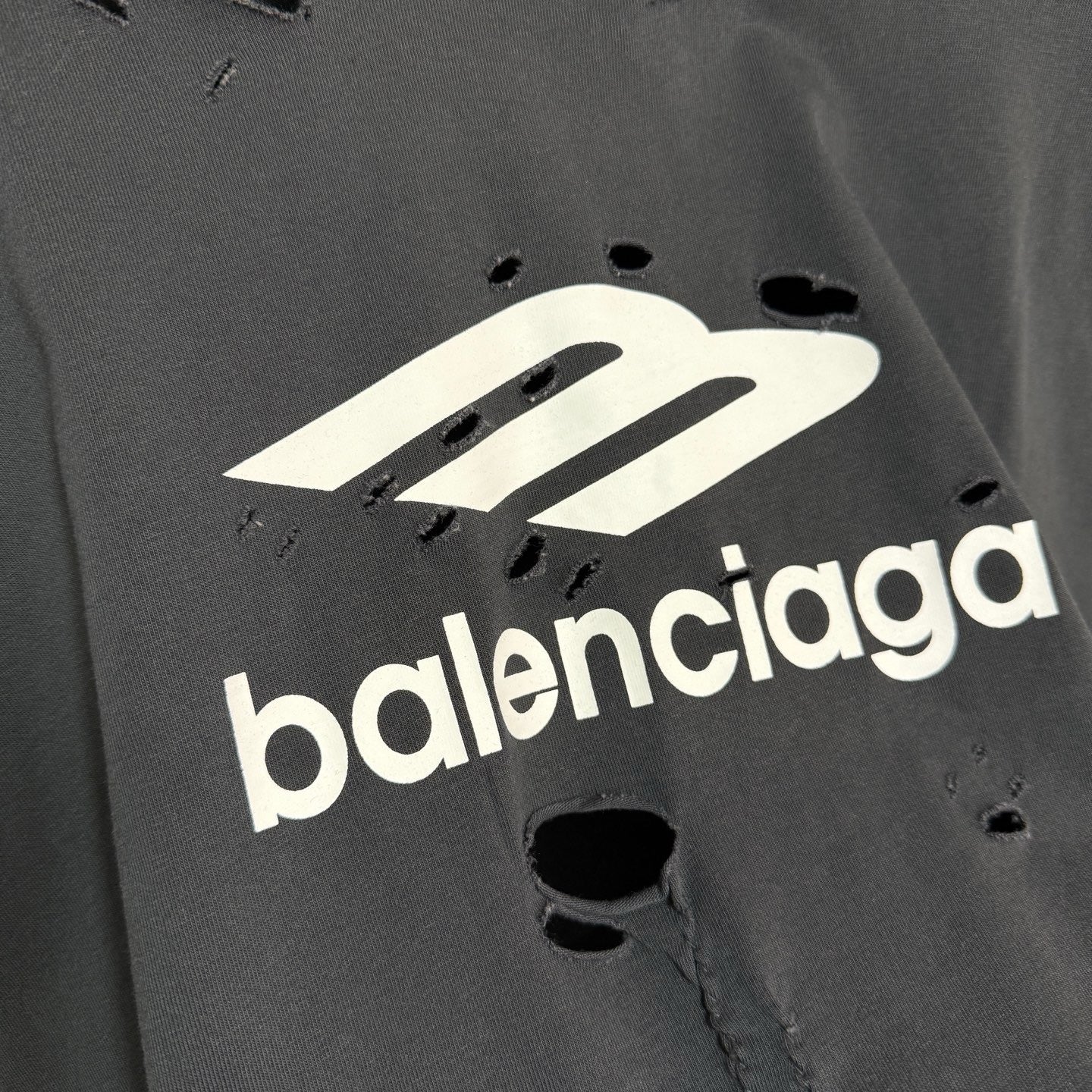 Dunkelschwarzes T-Shirt