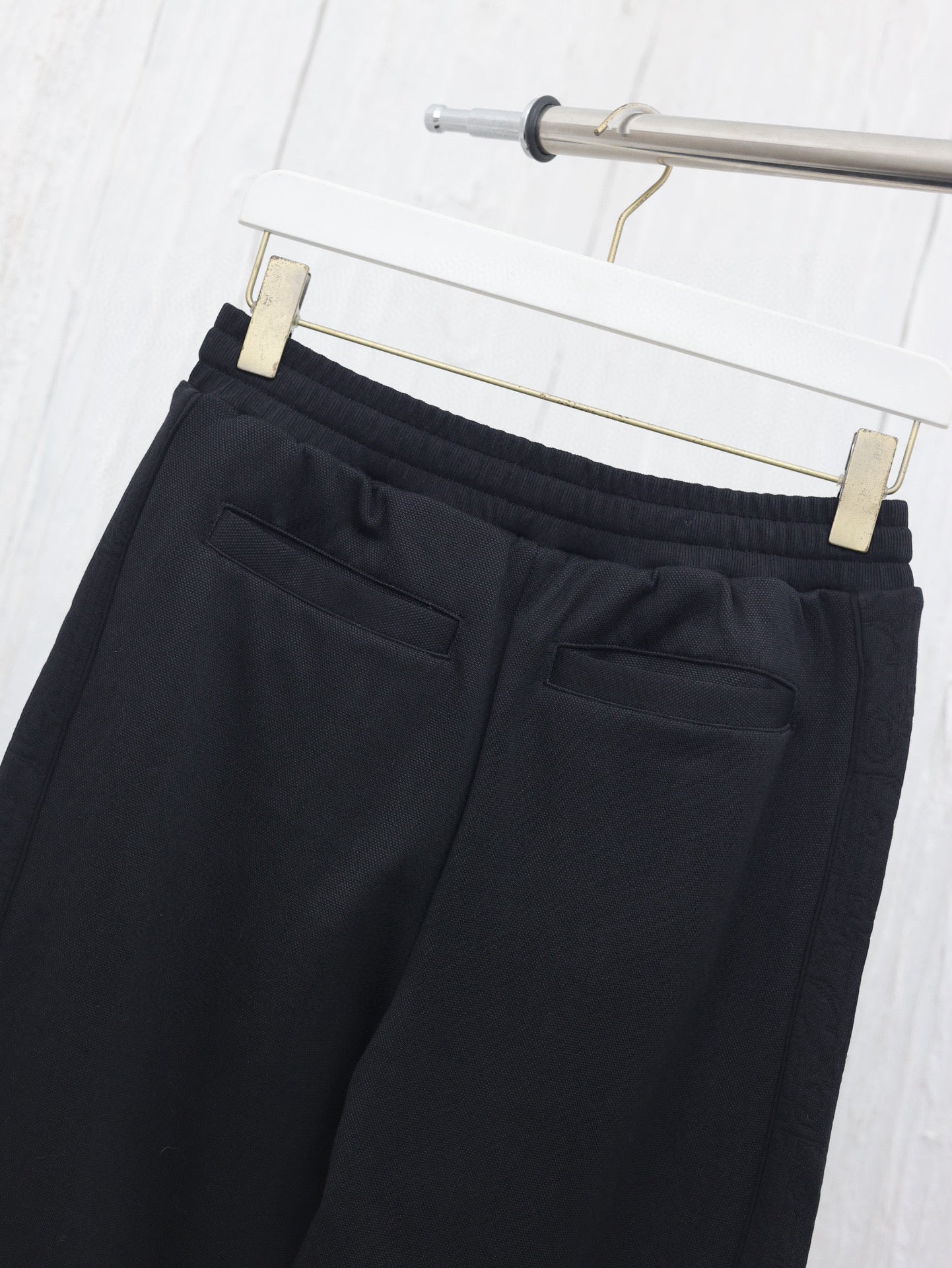 Schwarze Hosen