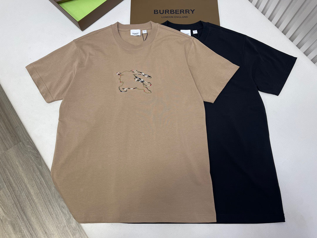 Grey and Black T-shirt - FashionHype.xyz